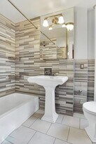 LeRoy Street, Unit 4D in New York, NY - Building Photo