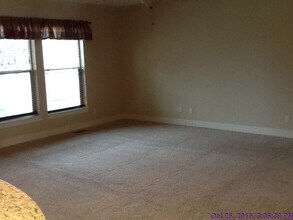 1504 E Tuttle St in Meridian, ID - Building Photo - Building Photo