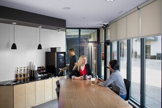 bos Apartments in Omaha, NE - Building Photo - Building Photo