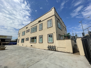 5072 Fountain Ave in Los Angeles, CA - Building Photo - Building Photo