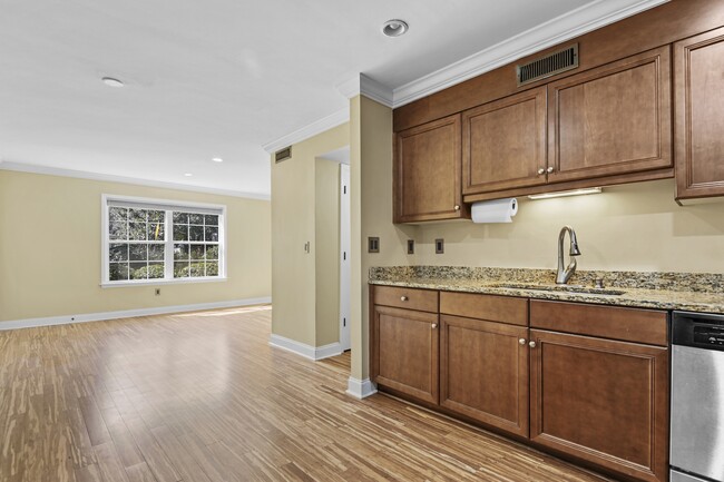 1240 Fairmont Ave in Mount Pleasant, SC - Building Photo - Building Photo