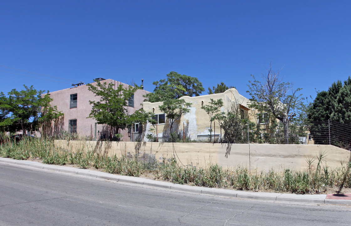 1301-1305 Coal Ave SE in Albuquerque, NM - Building Photo