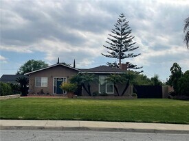 408 E Elm St in Brea, CA - Building Photo