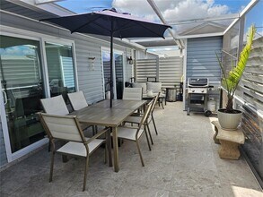 3300 Loveland Blvd in Port Charlotte, FL - Building Photo - Building Photo