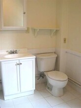 37 Chester St, Unit 2 in Somerville, MA - Building Photo - Building Photo