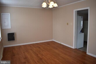 122 E Madison St in Greencastle, PA - Building Photo - Building Photo