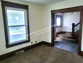 912 Morton St in New Castle, PA - Building Photo - Building Photo