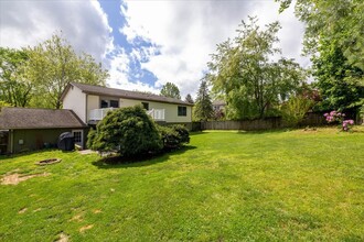 305 Woodbine Dr in Blacksburg, VA - Building Photo - Building Photo