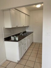 4121 NW 30th Terrace in Lauderdale Lakes, FL - Building Photo - Building Photo