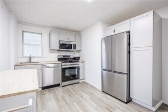 35 Lawton St in Rochester, NY - Building Photo - Building Photo