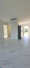 11839 SW 214th St, Unit 41 in Miami, FL - Building Photo - Building Photo