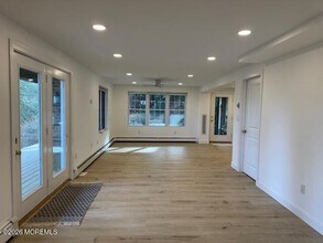 22 Keystone Dr in Atlantic Highlands, NJ - Foto de edificio - Building Photo