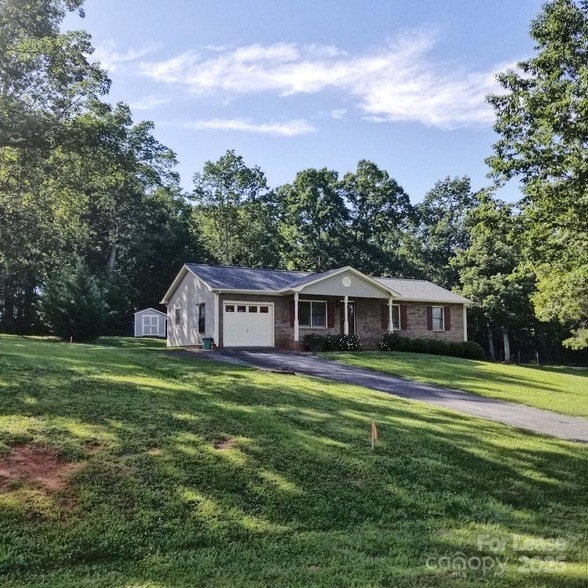 property at 3711 Dorothys Ln
