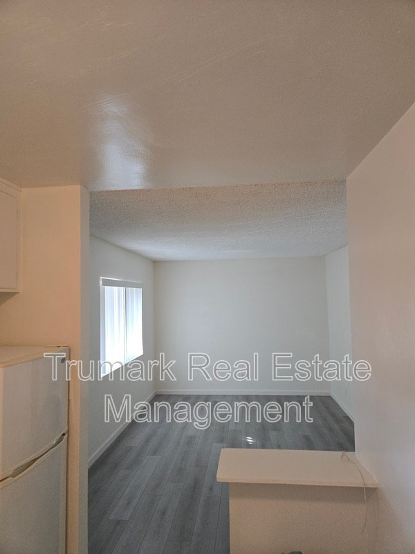4337 Toland Way in Los Angeles, CA - Foto de edificio - Building Photo
