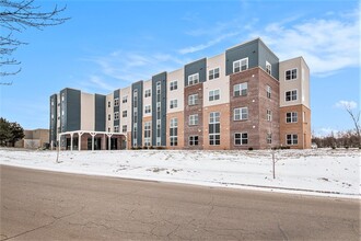 Breton Grove in Grand Rapids, MI - Foto de edificio - Building Photo