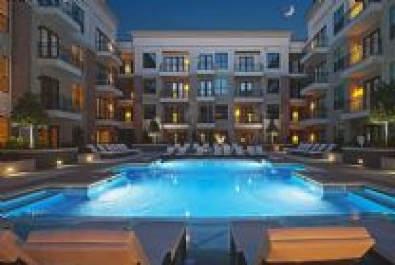 5720 Carnegie Blvd-Unit -TT- #26135-1 GP in Charlotte, NC - Foto de edificio