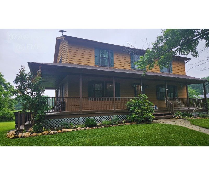 37789 Laramy Ln in Lovettsville, VA - Building Photo
