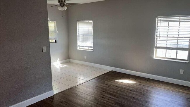 600 N Grove St in Eustis, FL - Foto de edificio - Building Photo