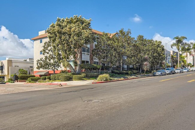 540 Hawthorn St in San Diego, CA - Foto de edificio - Building Photo