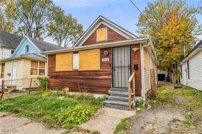 3204 W 71st St in Cleveland, OH - Building Photo - Building Photo