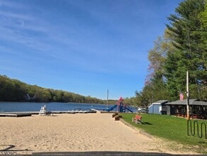 70 Lakeside Ave in Hardyston, NJ - Building Photo - Building Photo