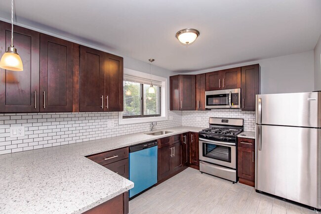 6805 N Ridge Blvd in Chicago, IL - Building Photo - Building Photo