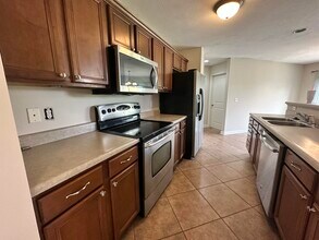 5711 Vero Way in Columbia, MO - Building Photo - Building Photo