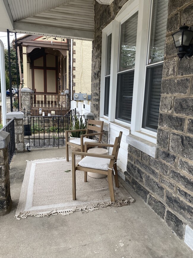 212 Osborn St, Unit 2 in Philadelphia, PA - Building Photo - Building Photo