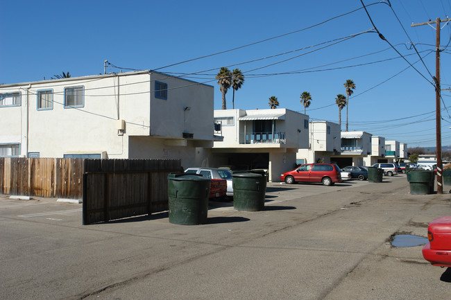 Whispering Palms in Lompoc, CA - Building Photo - Building Photo