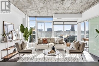 1205 Queen St W in Toronto, ON - Building Photo - Building Photo