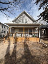 2424 W St in Lincoln, NE - Building Photo