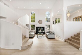 1 Overlook Pl in Monterey, CA - Building Photo - Building Photo