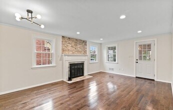 30 Meisel Ave in Springfield, NJ - Building Photo - Building Photo