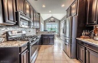 263 Winding Hill Dr in Hackettstown, NJ - Building Photo - Building Photo