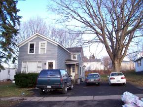 Duplex in Oswego, NY - Building Photo