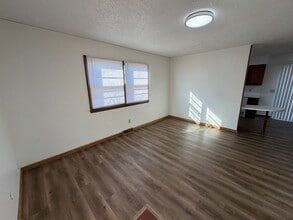 3335 E Sunset St in Springfield, MO - Building Photo - Building Photo