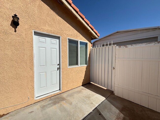 4022 Karling Pl in Palmdale, CA - Building Photo - Building Photo