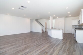 9411 Clearwater Bluff Ln in Houston, TX - Building Photo - Building Photo