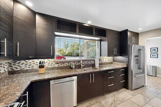 4715 Marquette Ave NE in Albuquerque, NM - Building Photo - Building Photo