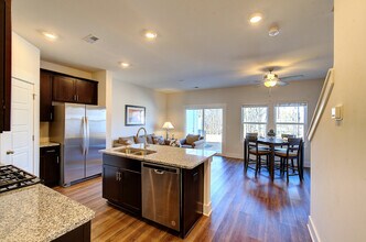 810 Thread Wy in Greer, SC - Building Photo - Building Photo