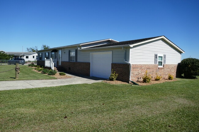 144 Edgewater Dr in Grandy, NC - Building Photo - Building Photo
