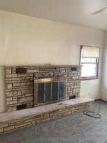 415 Denver St in Waterloo, IA - Building Photo