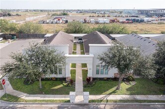 18 N Ebony St in Pharr, TX - Building Photo - Building Photo