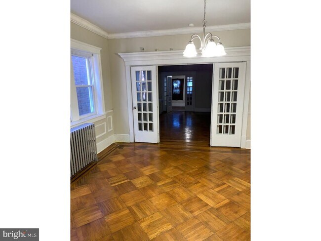 6328 N Broad St photo'