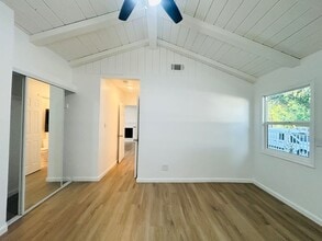 7358 Balcom Ave in Los Angeles, CA - Building Photo - Building Photo