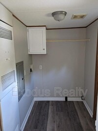 100 Forest Manor Dr photo'