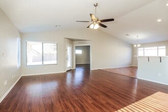 15821 W Tara Ln in Surprise, AZ - Building Photo - Building Photo