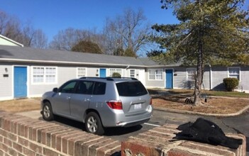 Monte Carlo Apartments in Monroe, NC - Building Photo - Building Photo