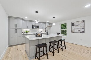 1542 Lavista Rd NE in Atlanta, GA - Building Photo