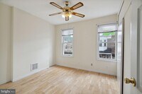 2629 E Madison St photo'